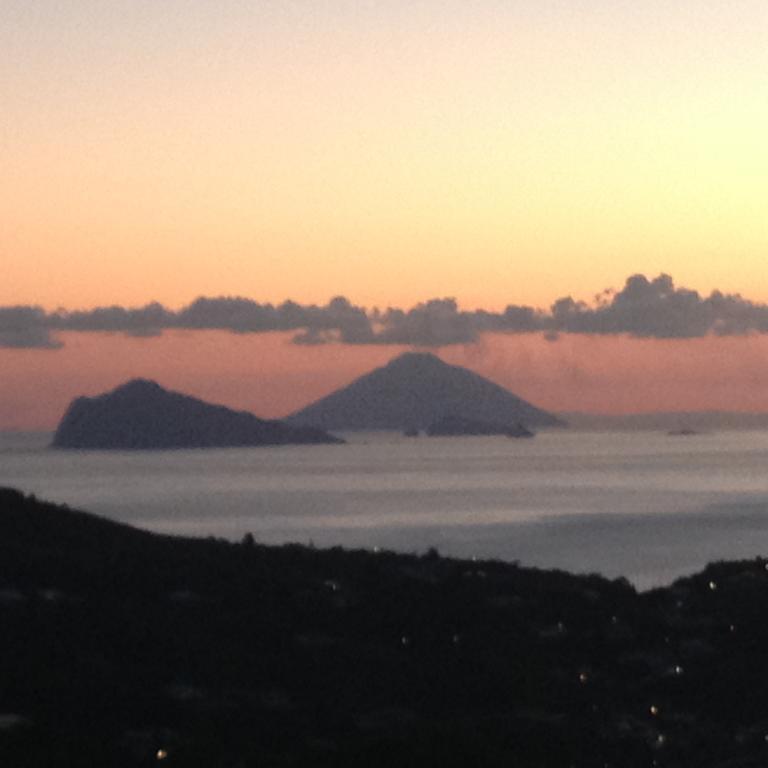 Casa Marta Leilighet Lipari  Eksteriør bilde