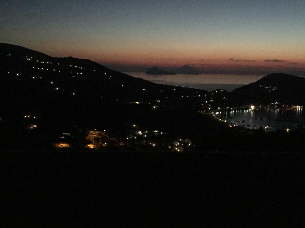 Casa Marta Leilighet Lipari  Eksteriør bilde